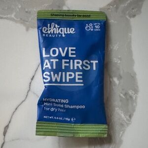 🌸5/$25🌸 Ethique love at first swipe hydrating solid shampoo
